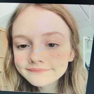 Meet your Posher, Emilee